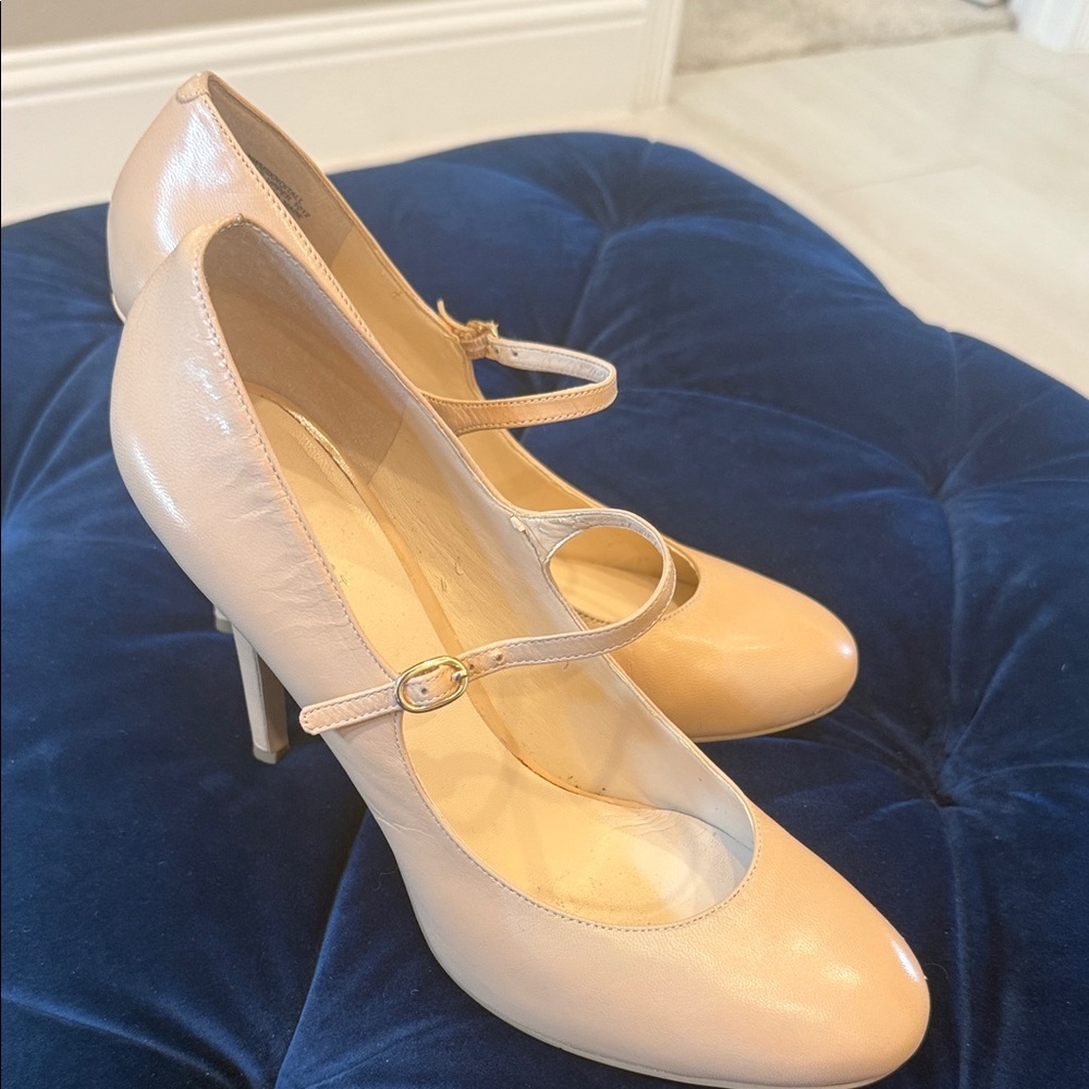 Nine West Cream Mary Jane Heels